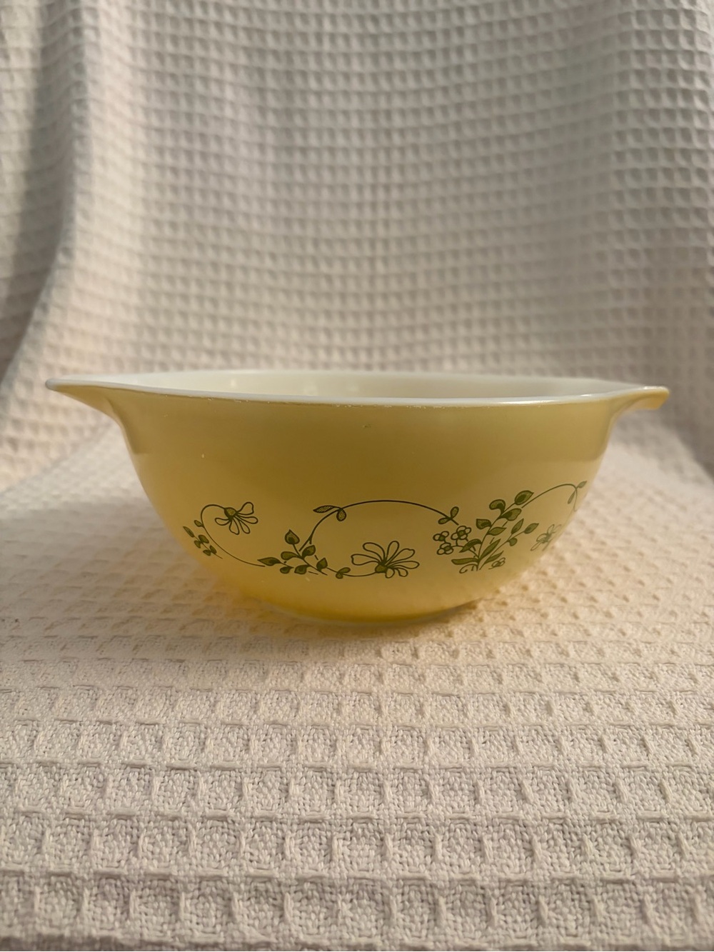 Vintage Pyrex Yellow & Green Shenandoah  Bowl Floral Pattern #442 1.5 Quart